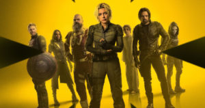 equipe dos thunderbolts* sobre um pano de fundo amarelo